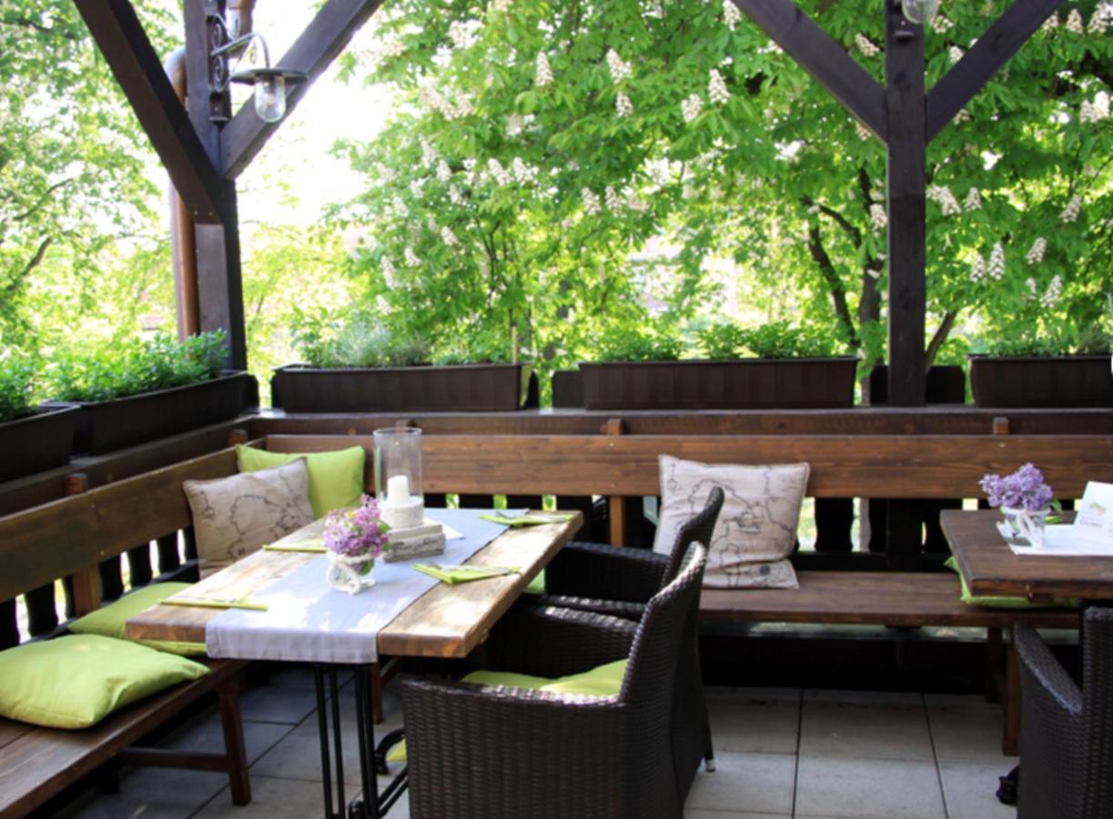 Hotel Promenadenhof Weissensee  Ngoại thất bức ảnh