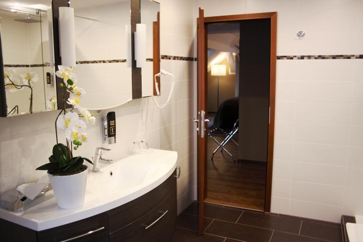 Hotel Promenadenhof Weissensee  Ngoại thất bức ảnh