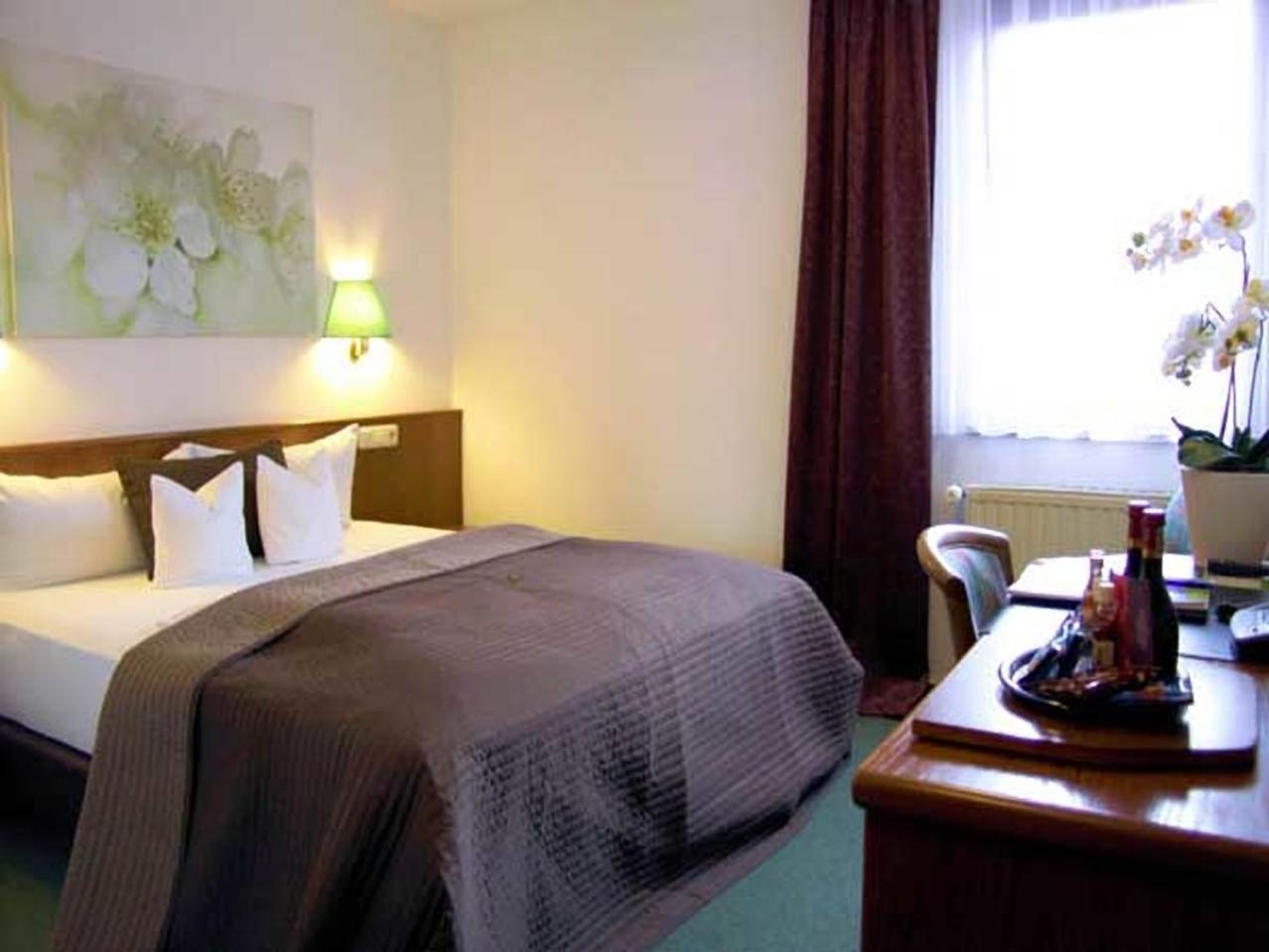 Hotel Promenadenhof Weissensee  Ngoại thất bức ảnh